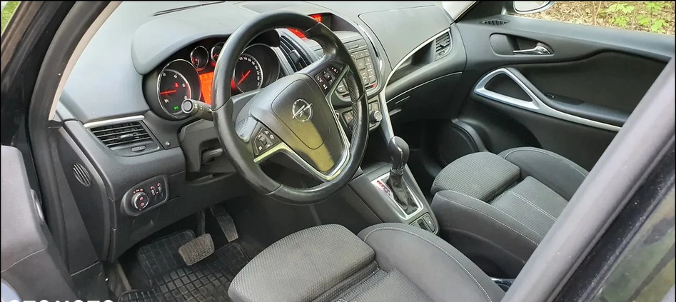 Opel Zafira cena 29800 przebieg: 178000, rok produkcji 2012 z Warszawa małe 67